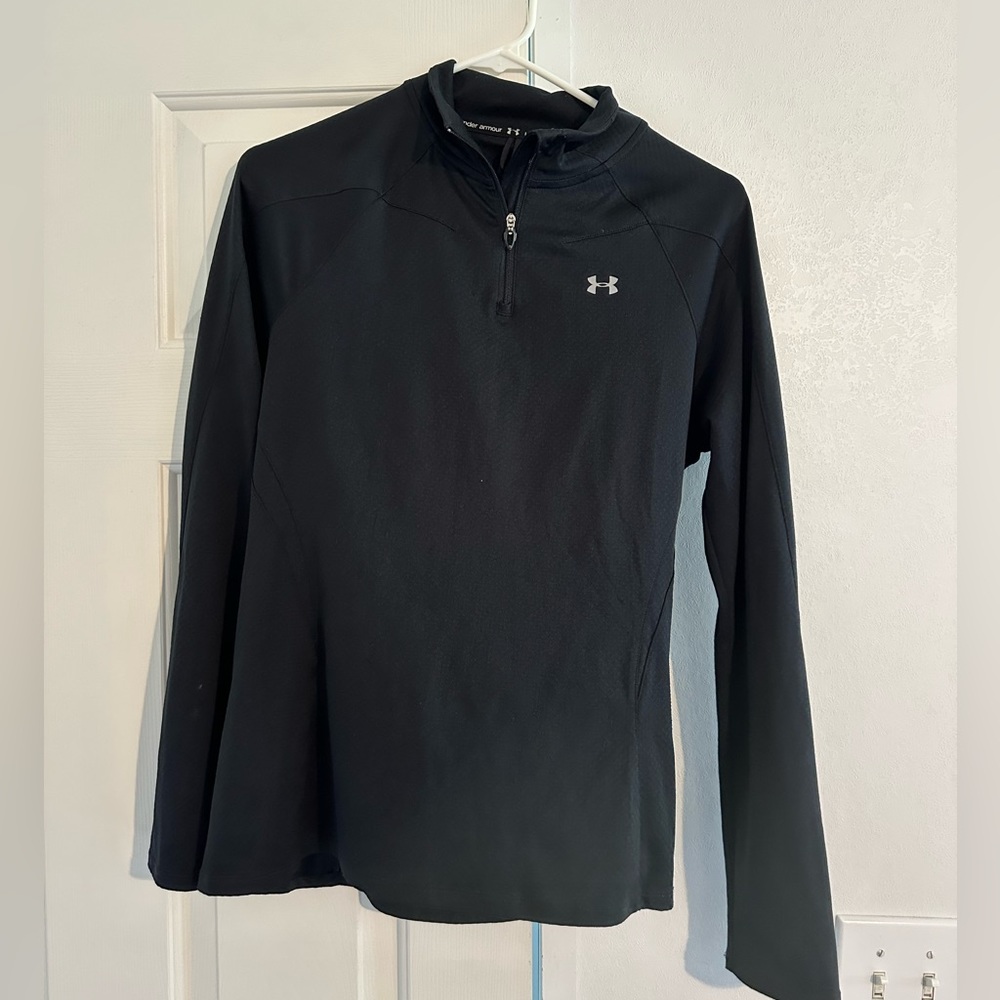 Medium Under Armour Quarter-Zip Athletic Shirt